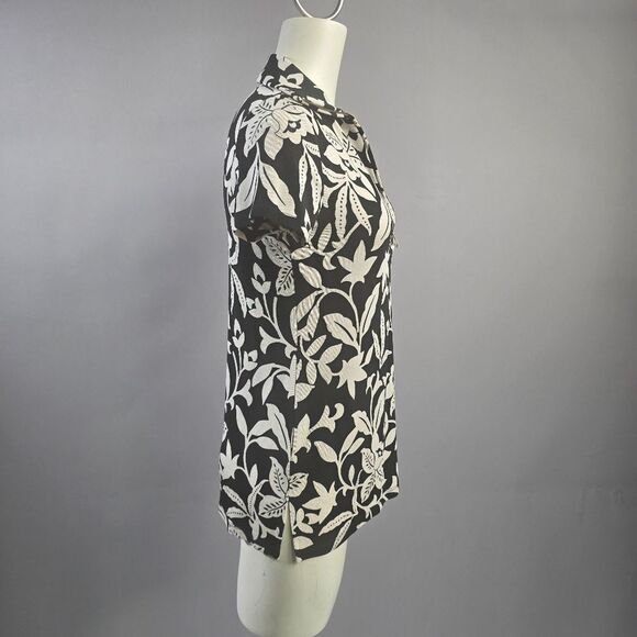 Chico's Black and White Floral Button Down Shirt R15 - Picture 2 of 4